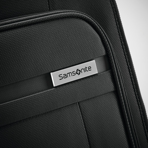 Samsonite Insignis Wheeled Garment Bag